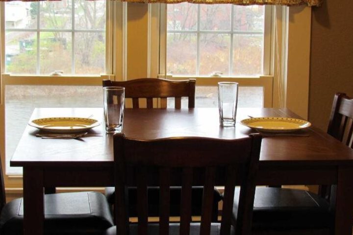 WATERSIDE EXECUTIVE SUITES