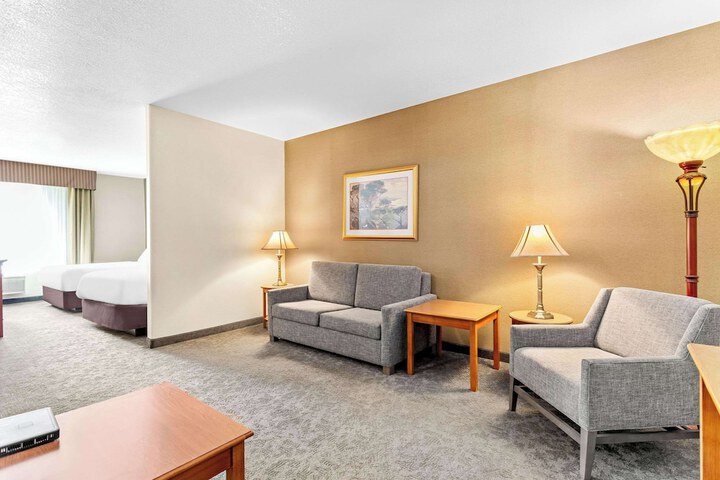 Room 29 of 54