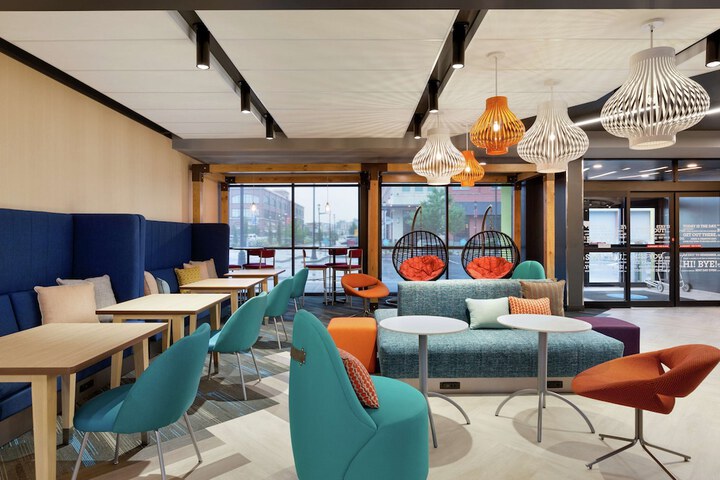 Tru by Hilton St. Charles St. Louis MO