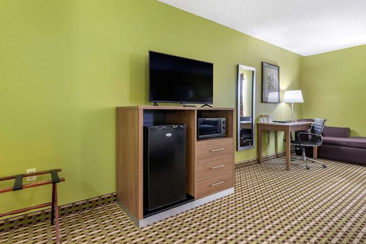 Room 44 of 54