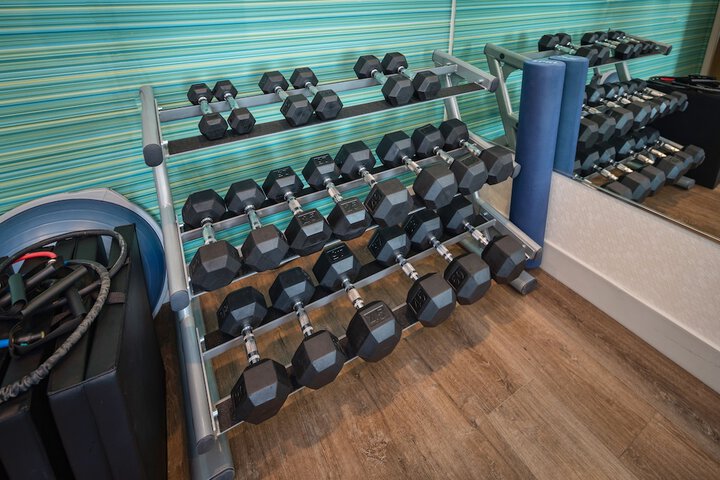 Holiday Inn Express and Suites Modesto by IHG