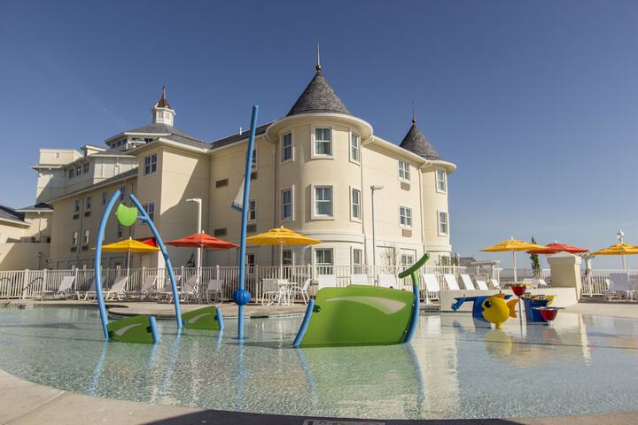 Cedar Points Hotel Breakers