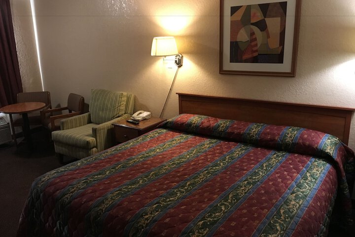 Room 35 of 52