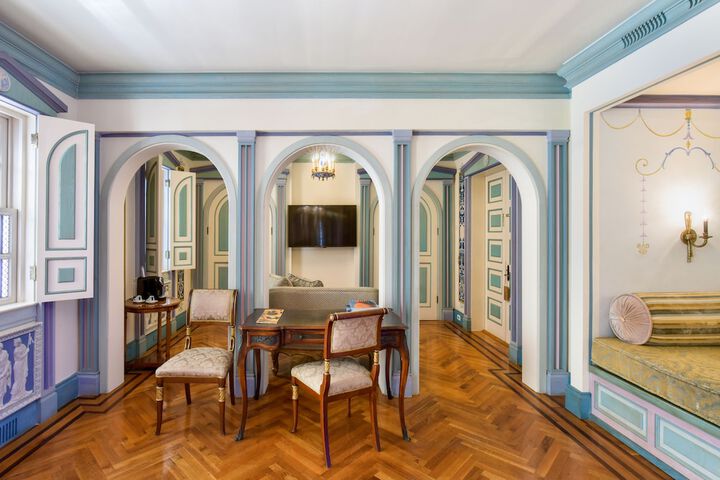 Room 47 of 120