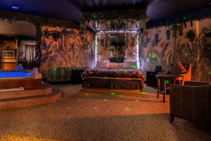 Room 53 of 72