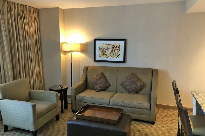 Room 10 of 30