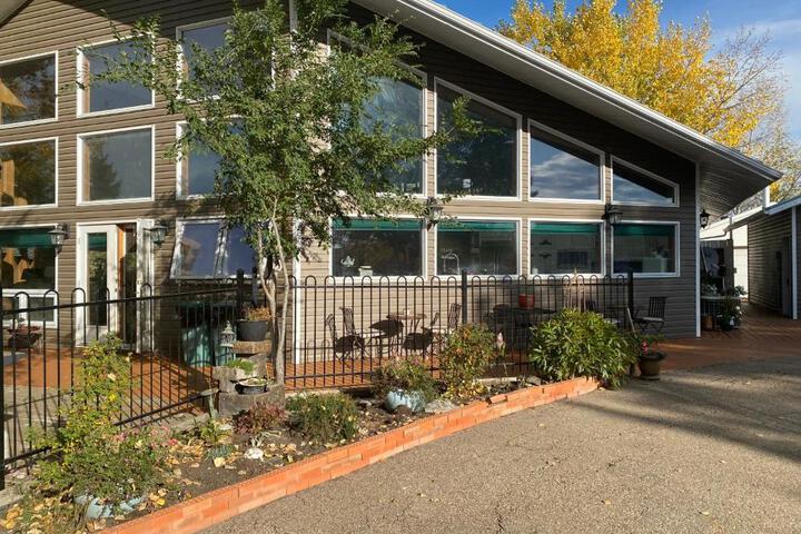 Rolling Hills Country Resort Bed and Breakfast