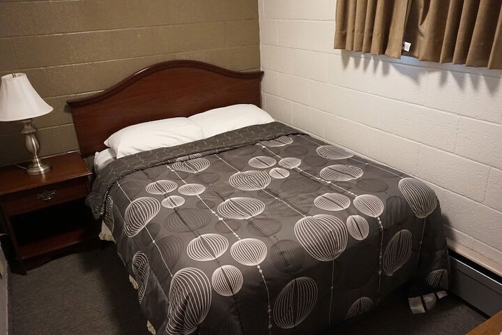Room 12 of 21
