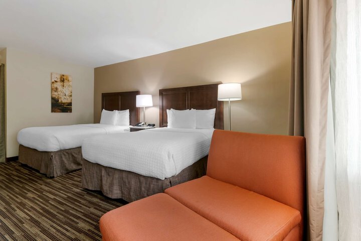 Room 16 of 38