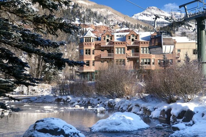 Hotel 7 of 93