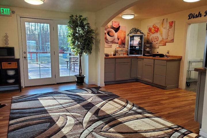 Delta Accommodations-Alaska Country Inn