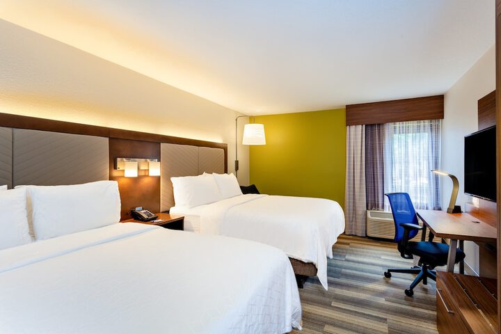 Room 16 of 34