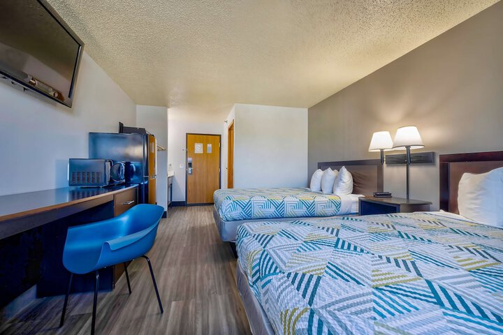 Room 18 of 29