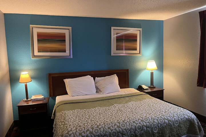 Rodeway Inn Whitehall