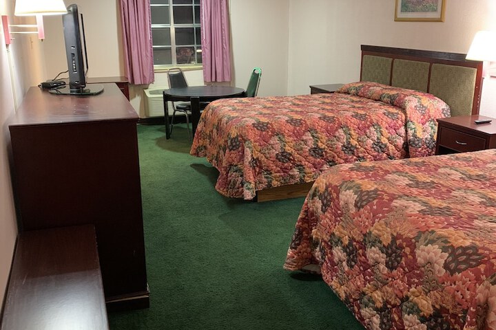 Room 16 of 30