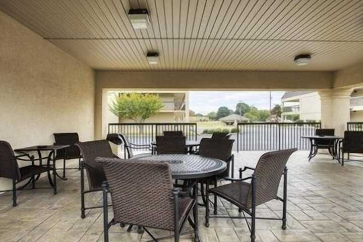 Terrace/Patio 49 of 52
