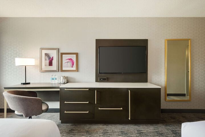 Room 19 of 53