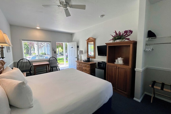 Room 44 of 67