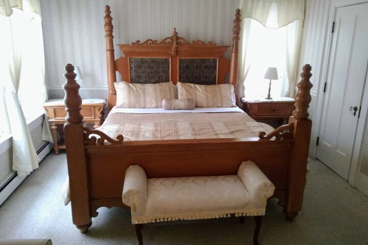 Room 13 of 35