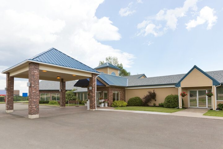 Hotel 2 of 63
