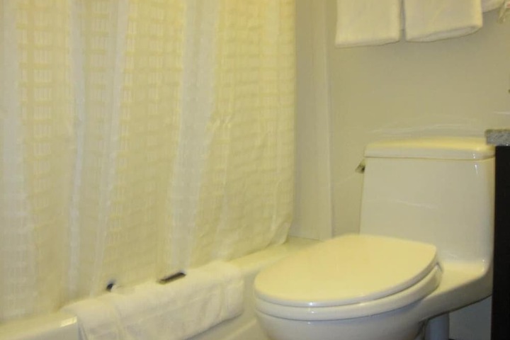 Room 30 of 40