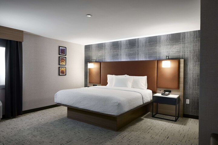 Room 5 of 22