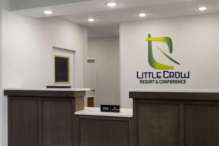Little Crow Hotel & Conference Trademark by Wyndham