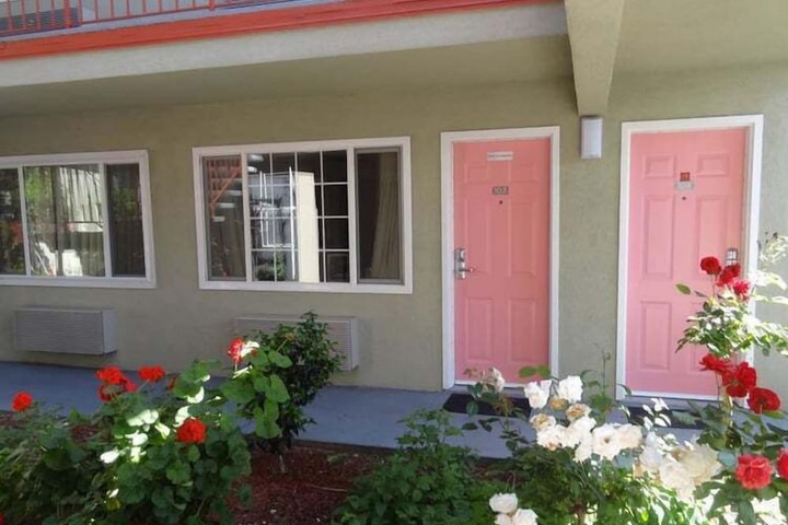 Property Grounds 24 of 27