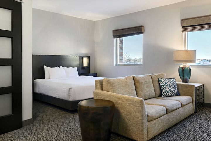The Southlake Hotel
