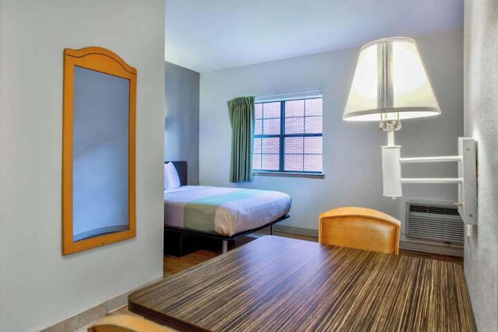 Room 18 of 19
