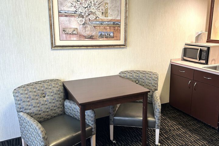 Room 15 of 27