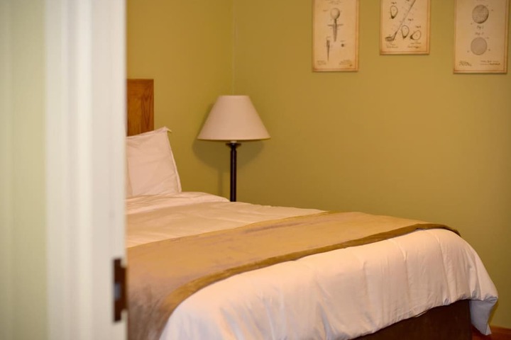Room 10 of 15