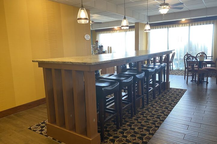 Breakfast/Coffee Service 15 of 19