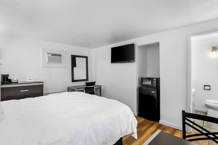 Room 13 of 29