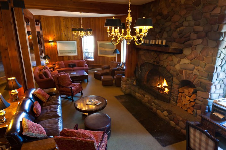 Hotel Interior 12 of 60