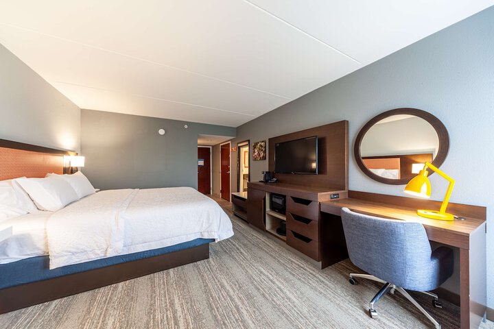 Room 25 of 65