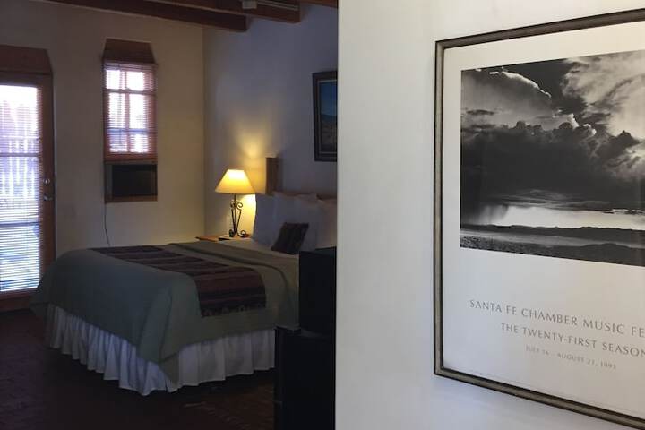 Room 12 of 82
