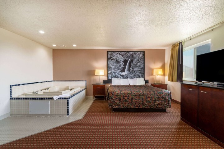 Room 23 of 52