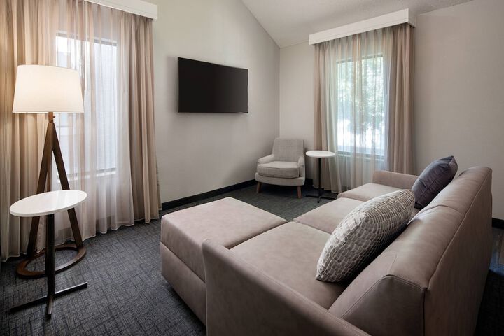 Room 11 of 31