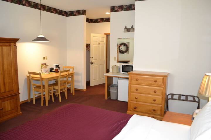Room 16 of 36