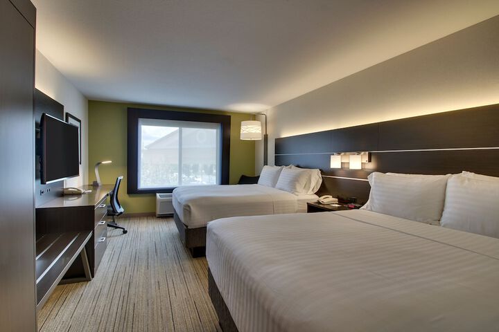 Holiday Inn Express & Suites Morris by IHG