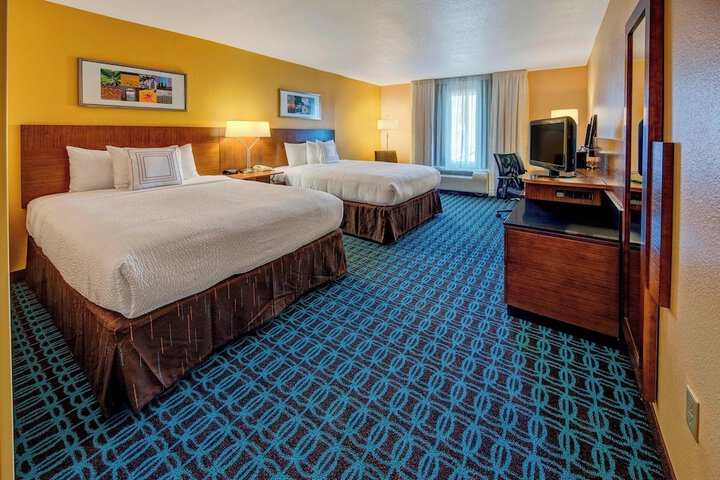 Room 15 of 28