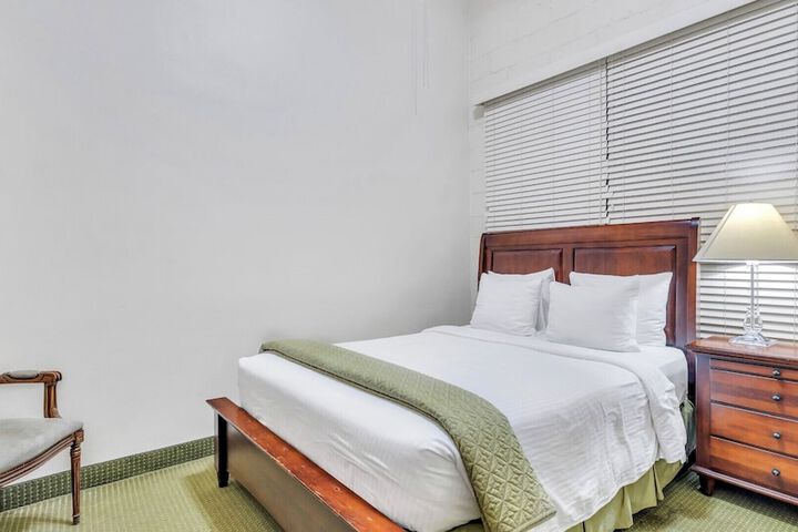 Room 120 of 130