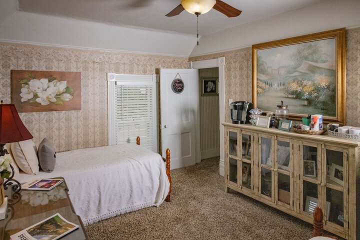 Room 15 of 41