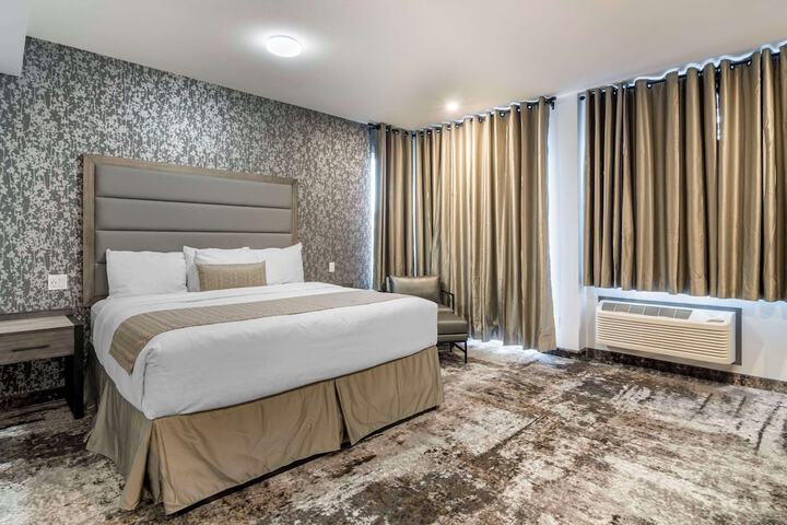 Room 16 of 42