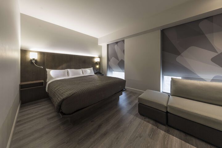 Room 22 of 107