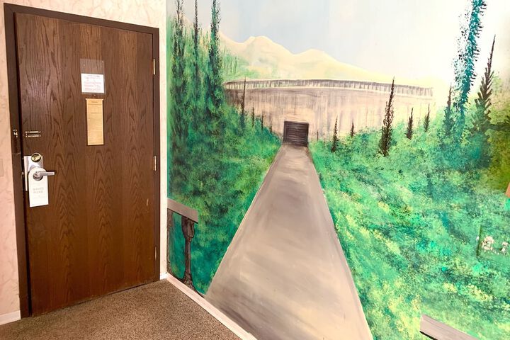 Room 240 of 334