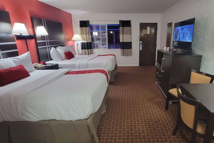 Room 26 of 137
