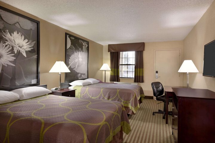 Room 14 of 14