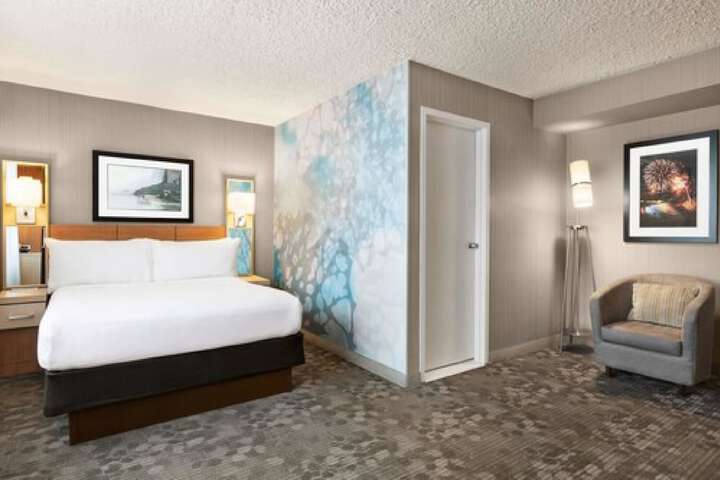 Room 35 of 59